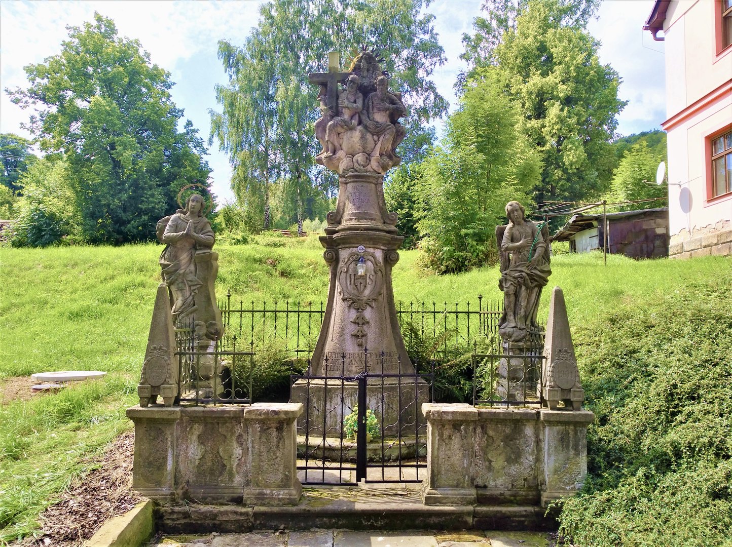 Sousoší Nejsvětější trojice, Teplice