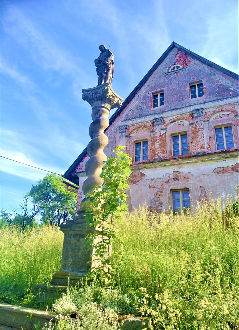 Sloup se sochou Panny Marie, Hejtmánkovice