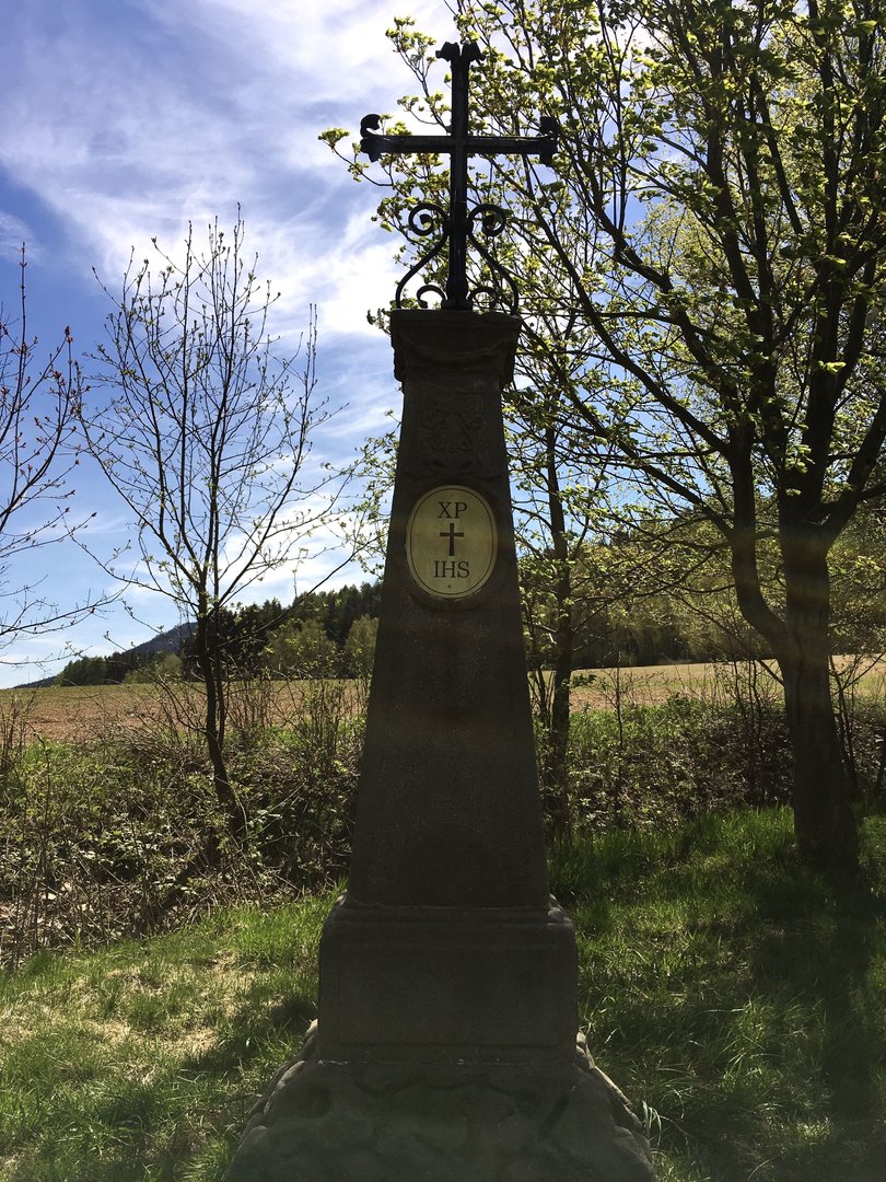 Kříž Josefa Drašnara z r. 1802 u Křinic